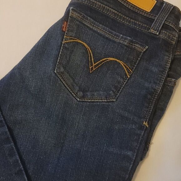 LEVI'S Women's Low rise Demi Curve Skinny Jean size 3M - Picture 2 of 10